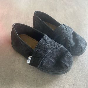 Toddler Black Glitter Size 7 TOMS